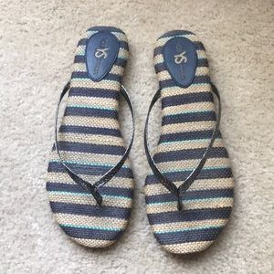 Yosi Samra Roee Flip Flops SZ9 EUC